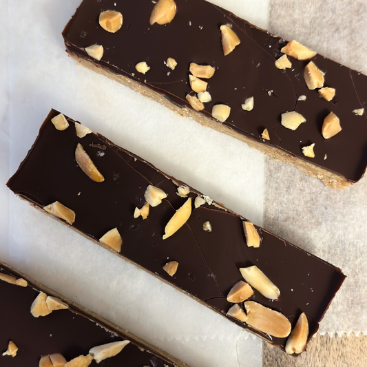 Image of 3 peanut butter cup protein bars.
